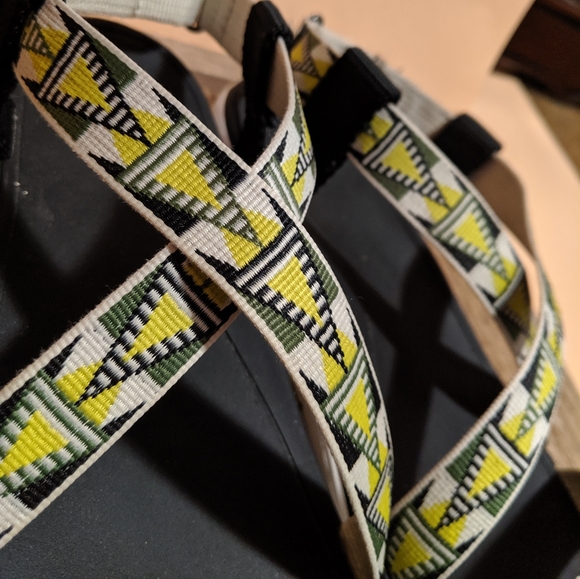 Cross strap tevas - Picture 2 of 4